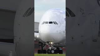 CLOSE UP A380 Take off!