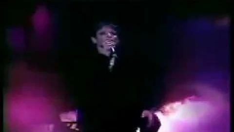Barbara - L'aigle noir - live Châtelet 1987