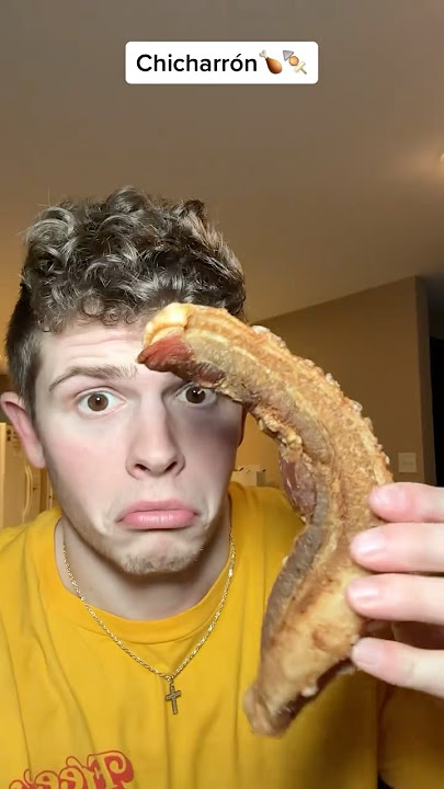 Eating and Rating Mexican Chicharrón For The Day!