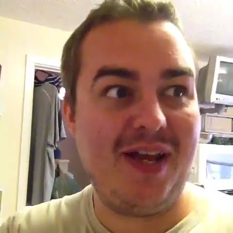 Guys with annoying laughs - Vine vid