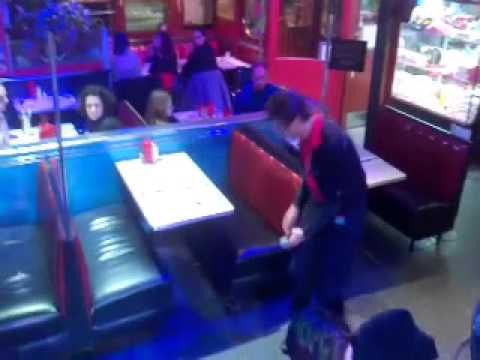 Ellen's Stardust Diner - Johnny Be Good