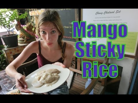Eating Mango Sticky Rice Thai Dessert (Khao Niaow Ma Muang: ข้าวเหนียวมะม่วง) in Chiang Mai