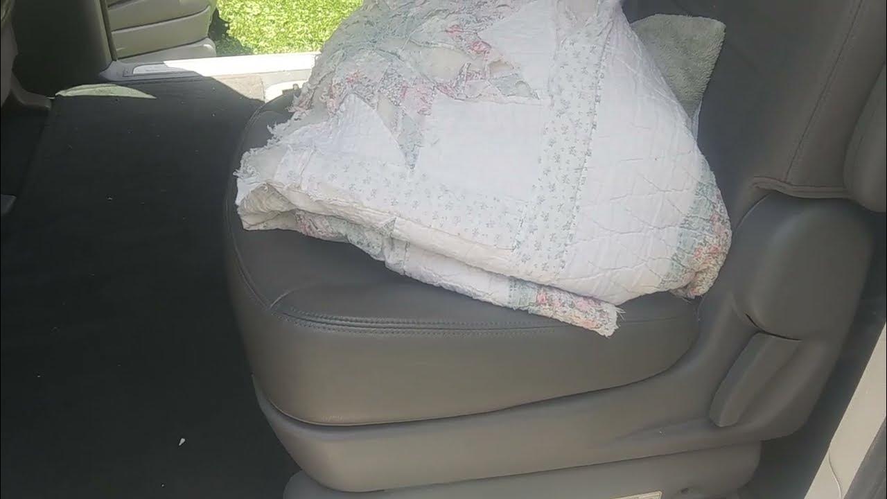How to remove 2008 Kia Sedona middle seats. - YouTube