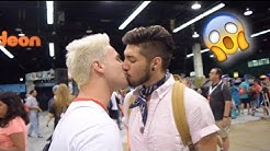 KISSING GAY GUYS AT VIDCON 2017 
