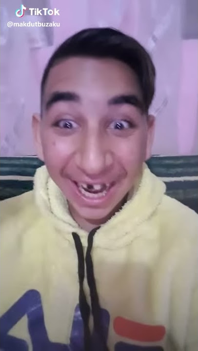 Xhevdet ta boj me dor😃😃🤣🤣