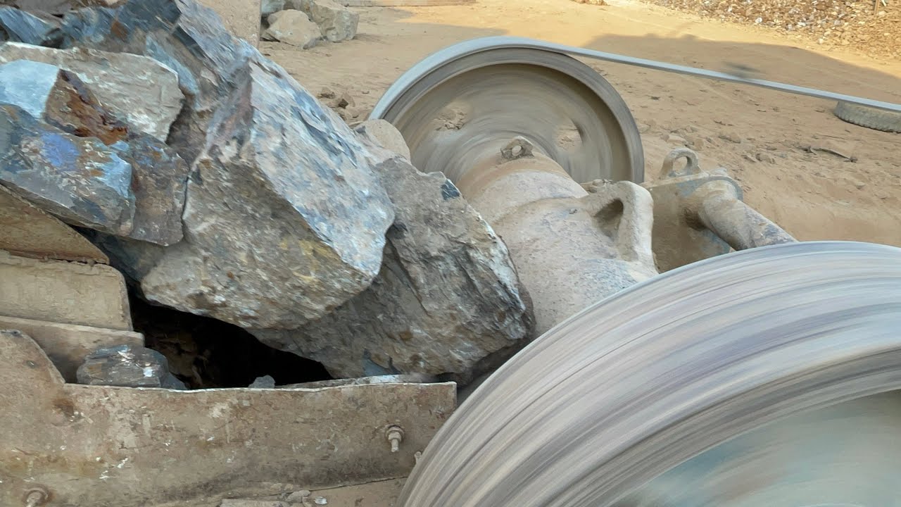 Extreme Hopper Jam 😱 Giant Rock Stuck! Dangerous Removal & Hammer Breaking Crusher Action 💥