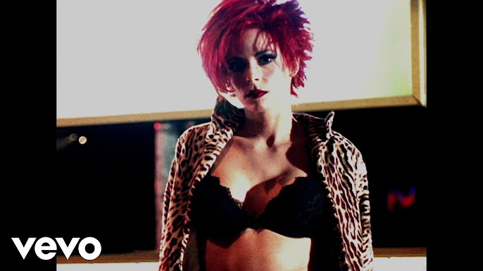 Mylene Fermerning yalangoch suratlari