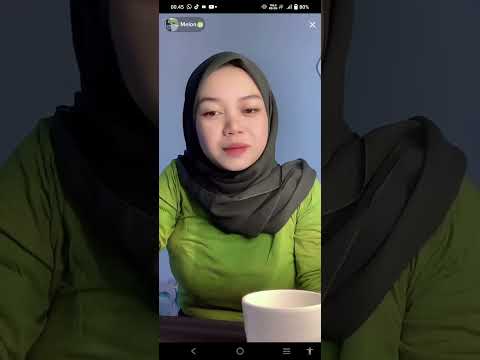 live tiktok cewek cantik jilbobs gunung gede lagi main air 💦 sampek basah tt nya.