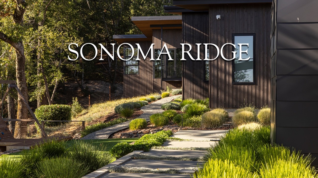 Enter a House With Incomparable Views of Sonoma County and Agrarian References in its Materiality