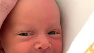 Download Mp3 Cute baby reacts to head massage Gudang lagu Download Mp3 Cute baby reacts to head massage