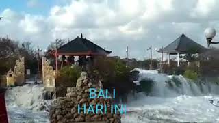 Ombak besar di bali -