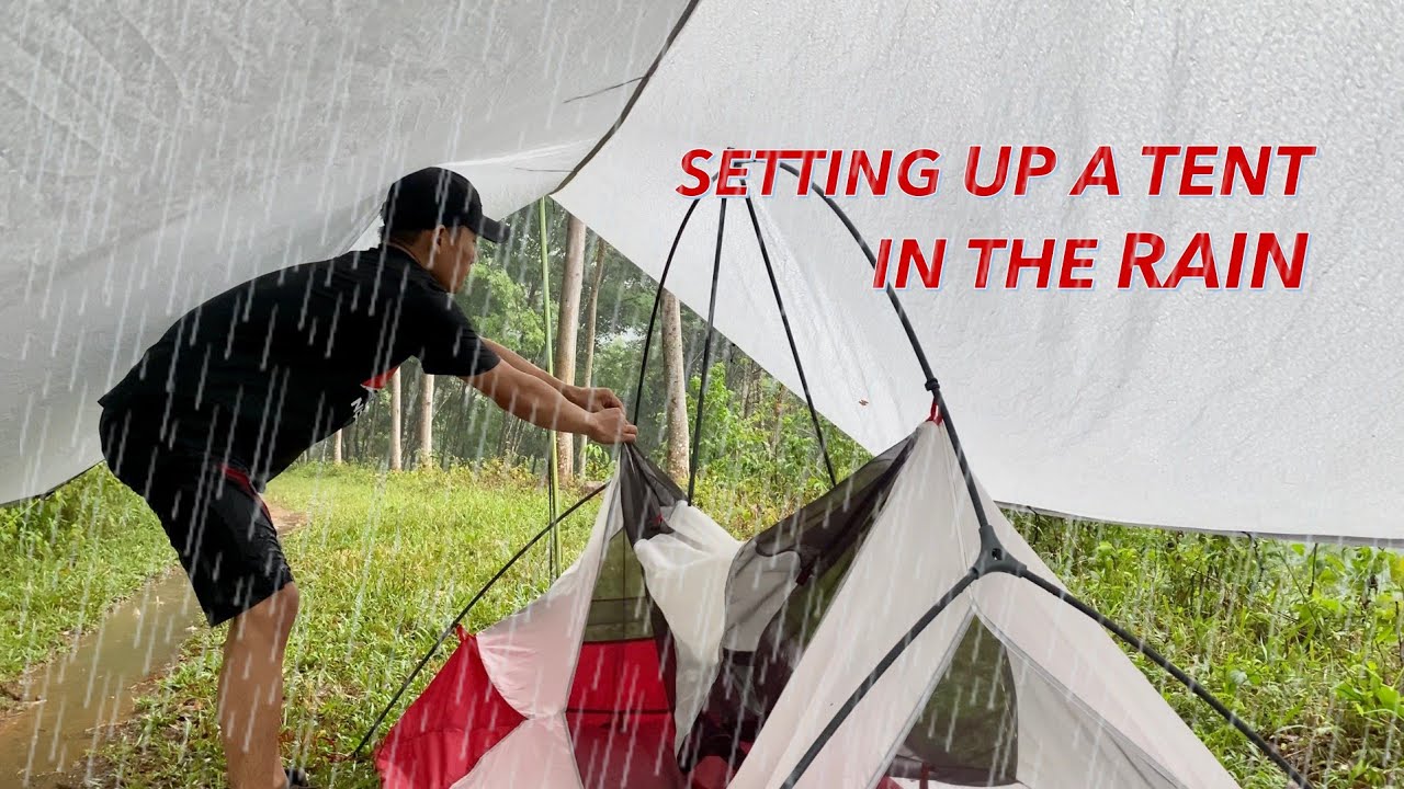 Setting Up MSR HUBBA HUBBA NX 2P When It Rains, Solo Camping In The Rain