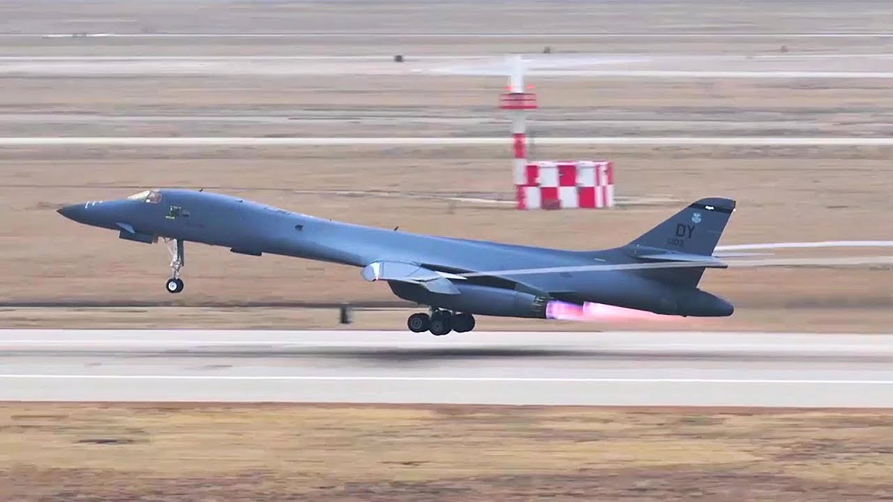 A Rare Look Behind the Scenes of B-1 Bomber Operations