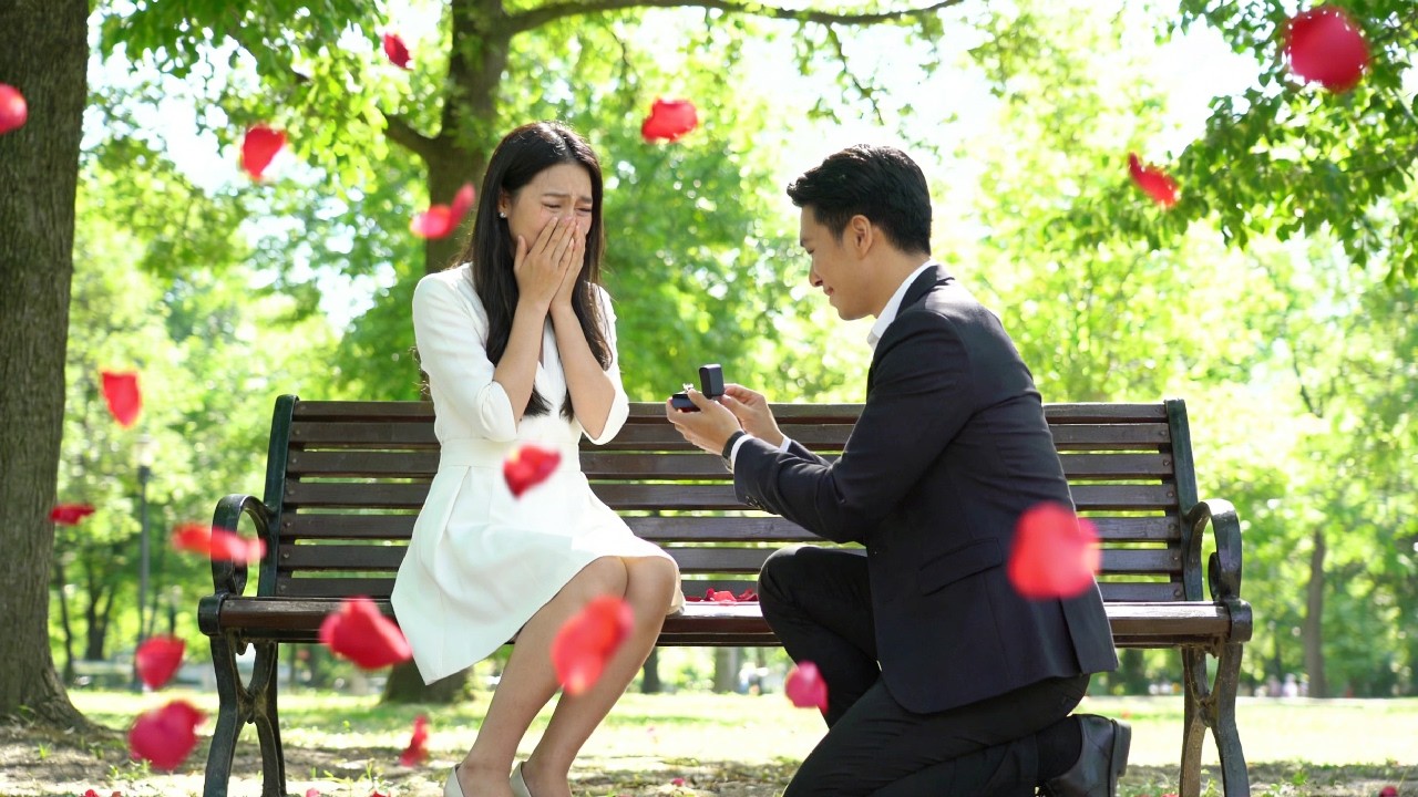 Five years later, she returned high-end designer, the baby genius calling others dad!The CEO regrets