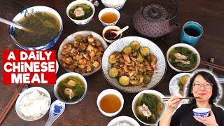 A Daily Chinese Meal: 2 stir-fried dishes + 1 soup + rice + dipping sauce. How to eat it Chinese way