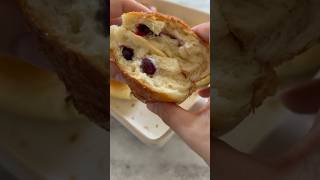 Brioche-Style Soft Bread Buns Filled With Fresh Blueberries Topped With Sugar - Happy Bake Day