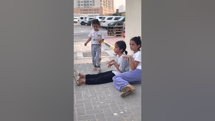 طفلة سرقت طعام من المطعم لتطعم اخوتها الجائعين💔🥹؟!