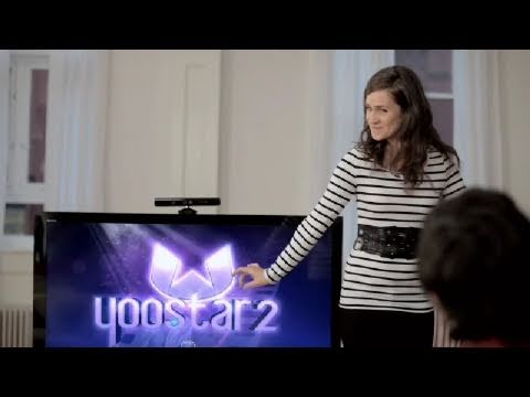 Yoostar2 is the movie karaoke video game that brings the magic and fun of Hollywood to your living room. Yoostar 2, a game that allows players to perform in hundreds of famous movie scenes, record their performances, and share them with friends and family online, will be available for sneak preview to all festival attendees at the House of Hype. This marks the first time the game is being made available publicly, giving movie buffs an opportunity to act alongside their favorite stars in more than 80 blockbuster Hollywood scenes from movies such as 300, Forrest Gump, Kick-Ass, The Godfather, The Hangover, Meet the Parents, Star Trek, The Terminator and more. PRE-ORDER NOW! Yoostar 2 - www.amazon.de Yoostar 2: In the Movies - First Kinect Gameplay Preview (Xbox 360) | HD Developer: Blitz Games Release Date: March 8, 2011 Genre: Family, Party Platform: Xbox 360, PS3 Publisher: Blitz Games Website: www.yoostar.com ESRB: T (Alcohol and Tobacco Reference; Language; Mild Blood; Mild Violence; Sexual Themes) XboxViewTV on Twitter twitter.com TAGS: kinect yoostar 2 in the movies xboxviewtv trailer xbox 360 first gameplay preview video game karaoke dev diary hd hollywood family party blitz videogame microsoft gaming sony ps3 consoles sparta terminator yt:quality=high
