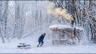 Survive Through the Night in a Wooden House ❄️ Against a Deadly Snowstorm & Freezing Cold