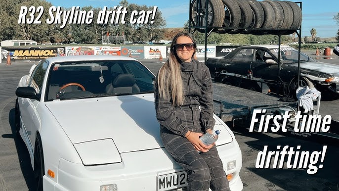 drifting #girlfriend #drift #driftlife #learning #driving #spin #meme