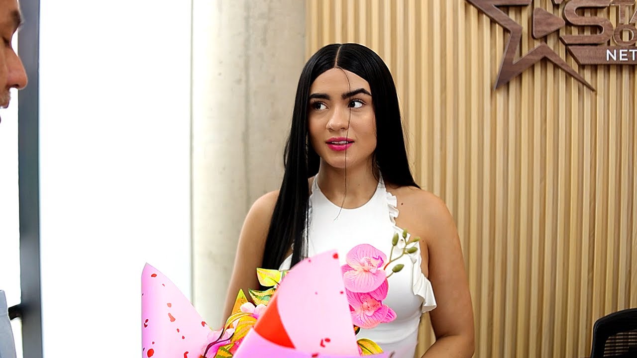 LO JUZGÓ POR SU VESTIMENTA Y NO IMAGINÓ QUE LA CONQUISTARÍA DE ESTA MANERA. 💔Relatos y Confesiones💔