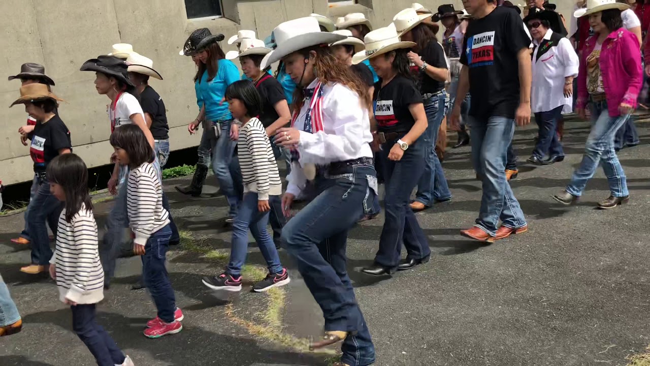 Young Again - Country Line Dance Performance (Natsuco Grace 