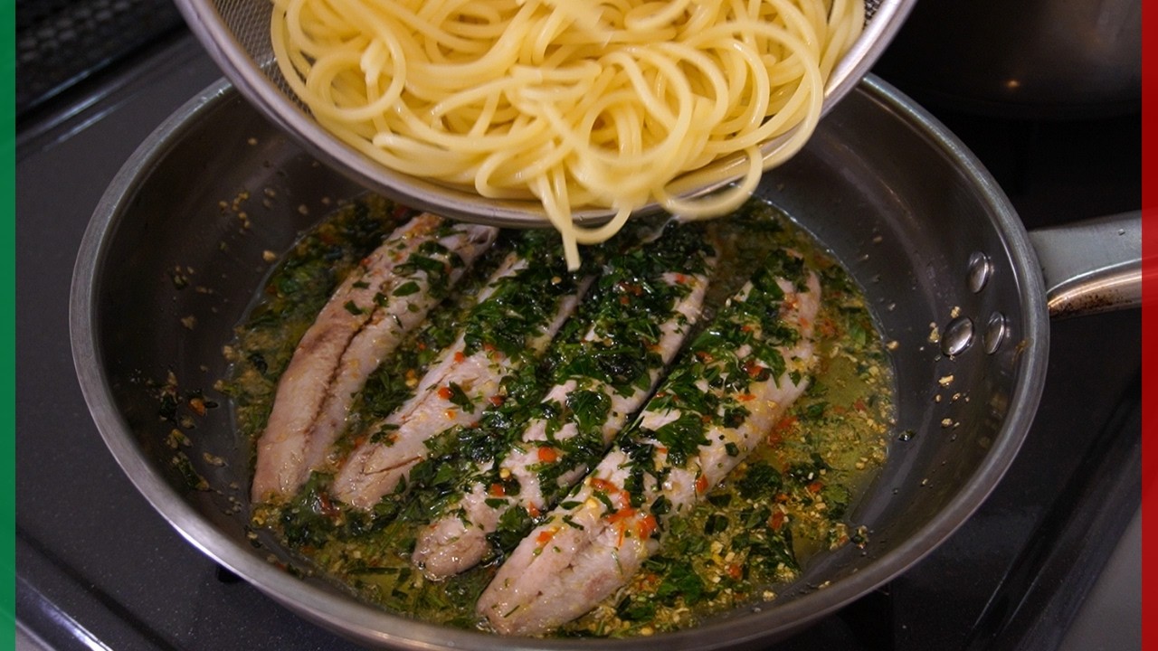 【今年の秋刀魚はこう食べてみて!】サンマのペペロンチーノ~乳化させないパスタアシュッタ~【Aglio Olio e Peperoncino con Samma】