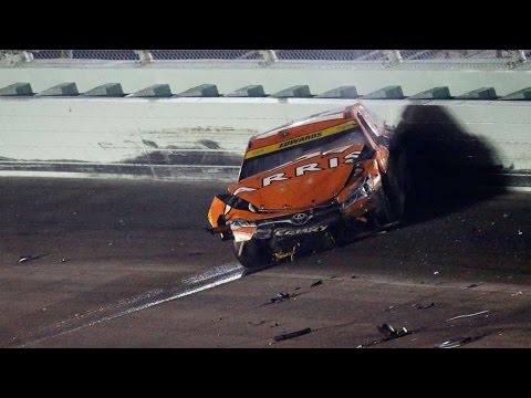 2016 Ford 400 - Edwards HUGE Restart Wreck