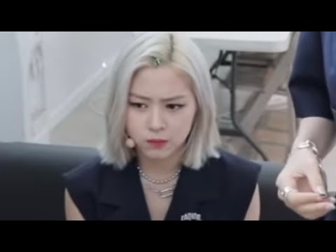 왜 맨날 심각한건데 큐ㅠ큐ㅜㅜ