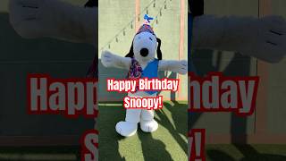 It’s Snoopy’s Birthday! #happybirthday #snoopy #knottsberryfarm #shorts #familyadventures #themepark