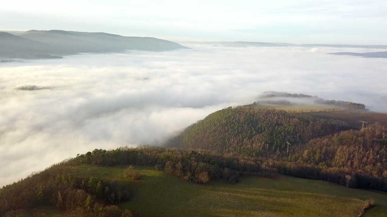 Saalfeld im Wolkenmeer / Thüringen 