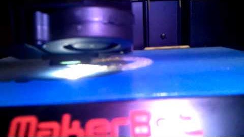 MakerBot Replicator (5th Generation) Stretchy Bracelet Printing