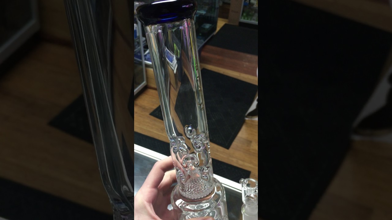 Genie glass bong
