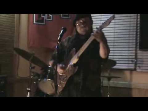 dangerous-dan-plays-'sittin'-on-the-dock-of-the-bay'-on-stonetone-guitar-~-part-10-of-14