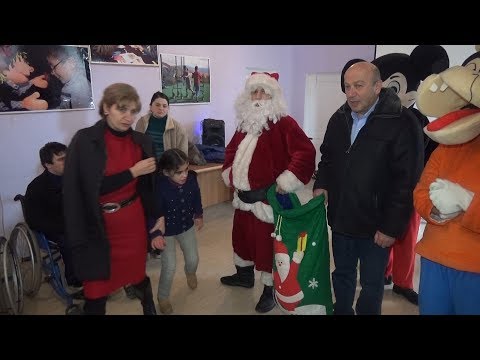 გორში შშმ პატარებს მერიამ საახალწლოდ სიურპრიზი გაუკეთა 28.12.2018