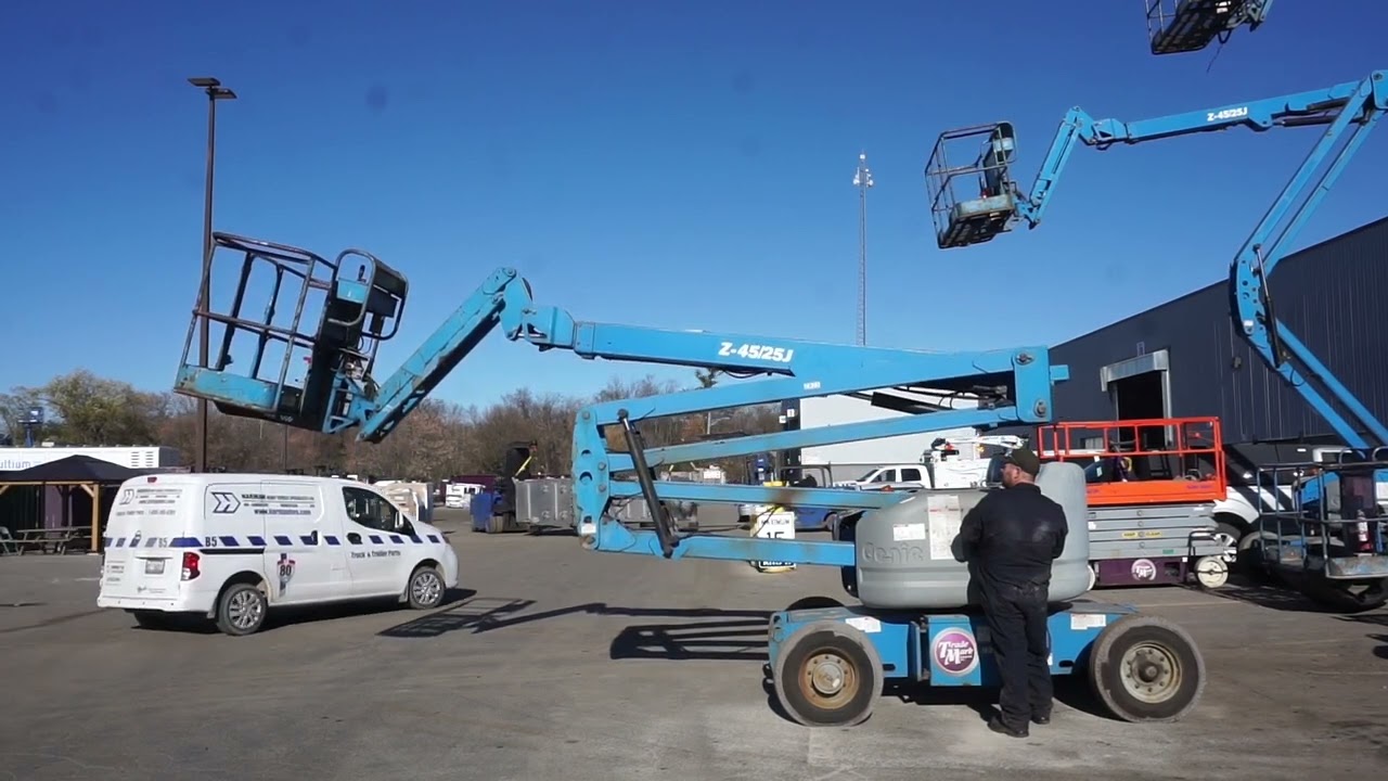 2007 GENIE MODEL Z-45/25 BATTERY POWERED ARTICULATING BOOM LIFT