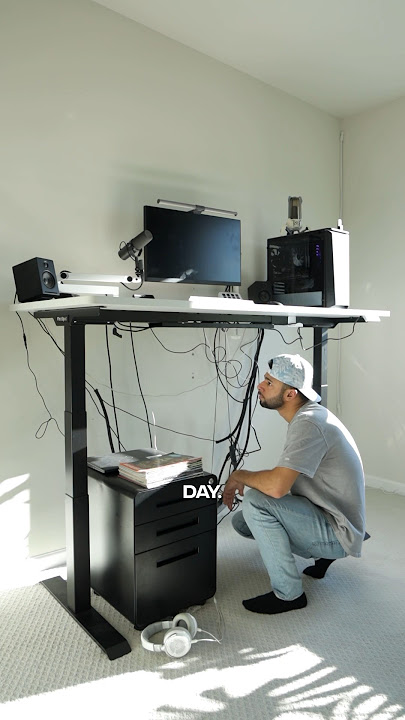 DAY 27 | THE PERFECT CABLE MANAGEMENT🔥 #desksetup #cablemanagement #pcgaming #standingdesk #jayhym