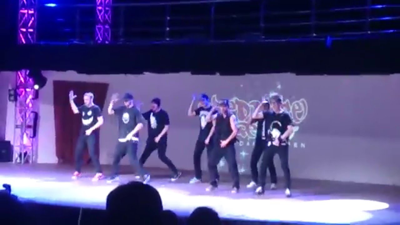 питерская команда парней