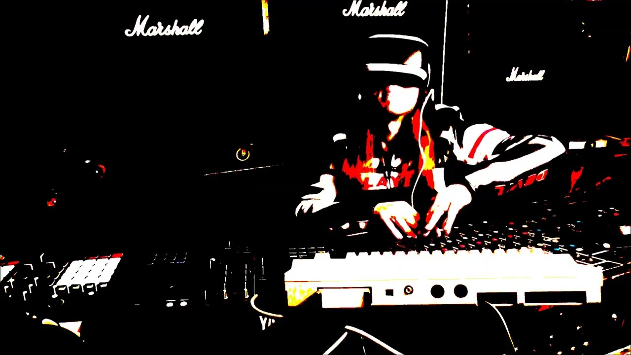 Watch CYBERSONALITY by CYBERTRIP 8 BIT Visual Video on YouTube Watch CYBERSONALITY by CYBERTRIP 8 BIT Visual Video on YouTube