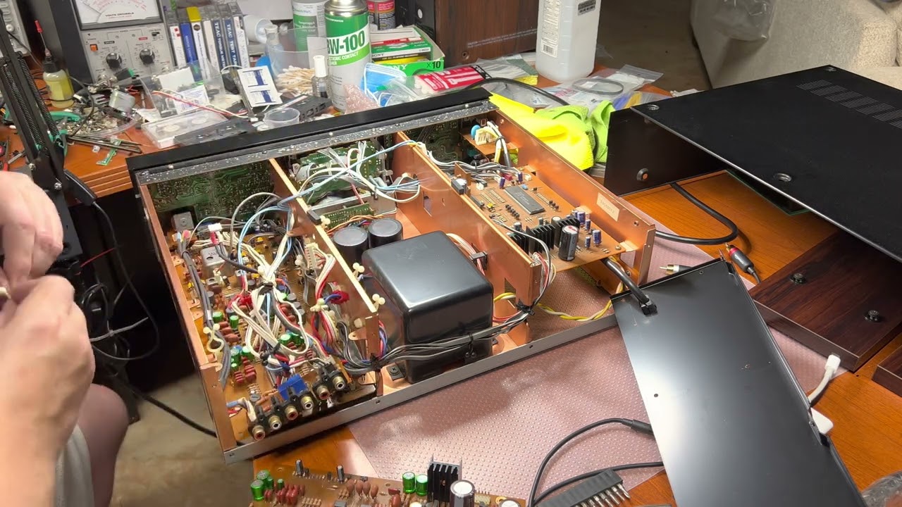 Part 3 - Sony TC-K555ESL recapping with Nichicon Muse - YouTube