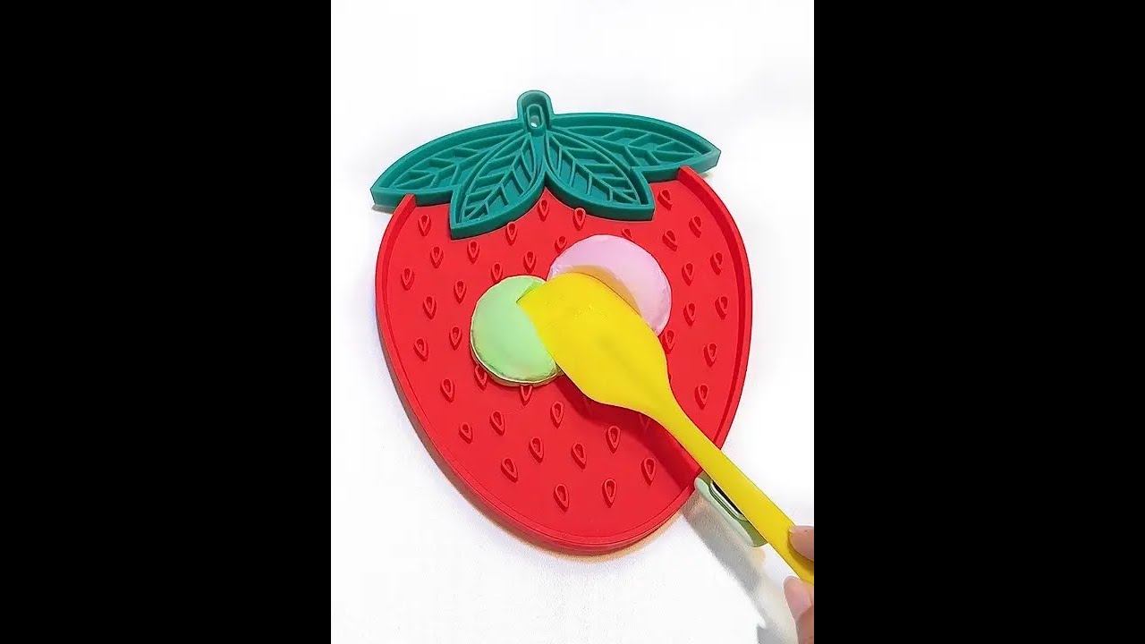 三位数的草莓炒酸奶🍓我拿来给小狗吃🐶#解压视频 #宠物配餐