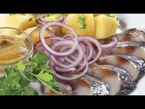Малосоленая селедка, самый лучший проверенный способ (как из бочки ...