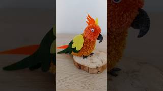 🦜 Hoe maak je een papegaai van garen en vilt? | Makkelijk knutselidee! #papegaai #wol