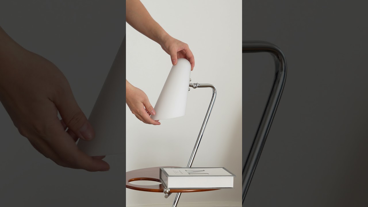 Palette Floor Lamp – Artistic Form, Illuminated Elegance