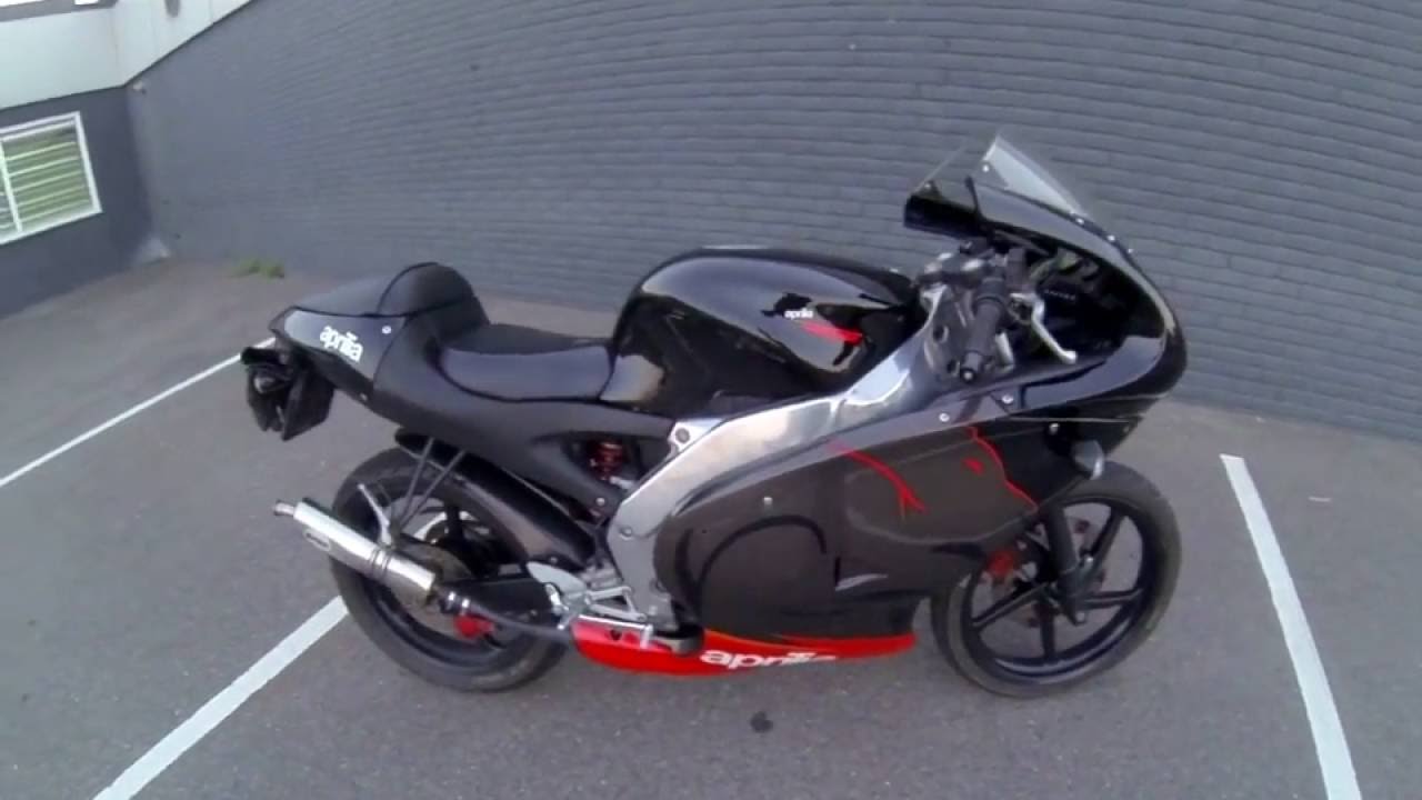 2005 Aprilia RS 50 walkaround en gedachten - YouTube