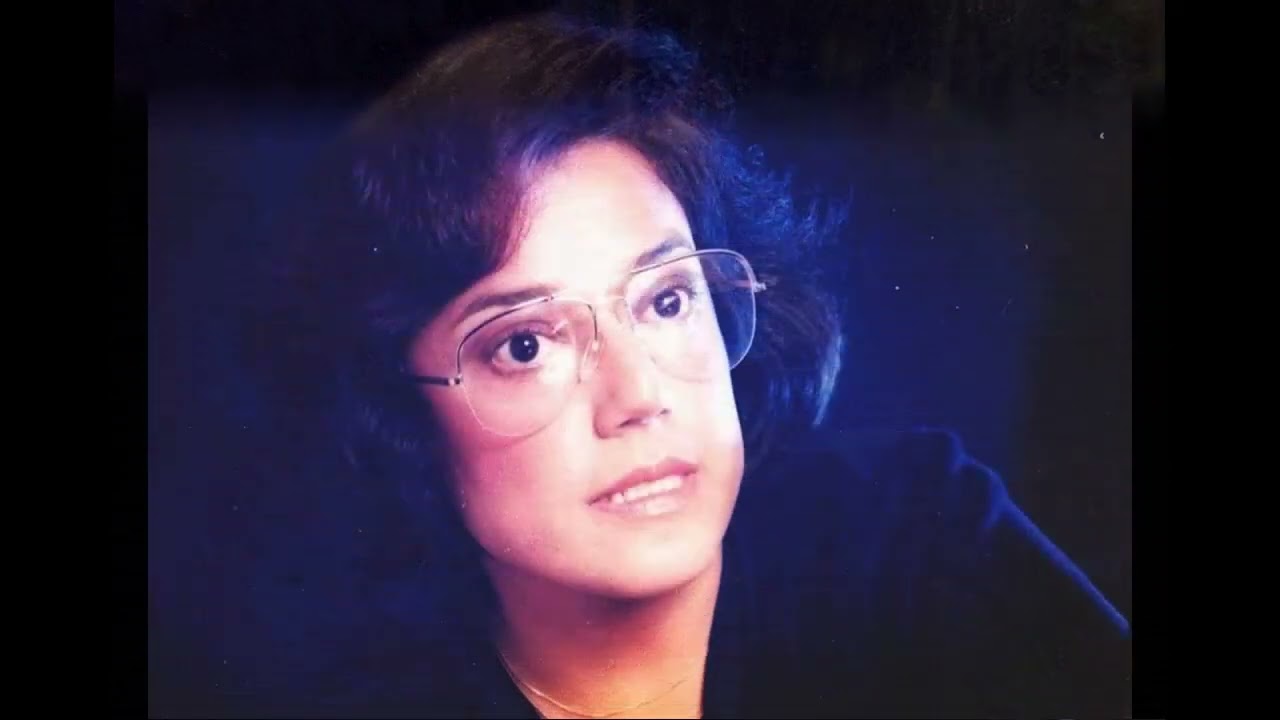 Watch Lolita de la Colina- A Ratos (1980) on YouTube Watch Lolita de la Colina- A Ratos (1980) on YouTube
