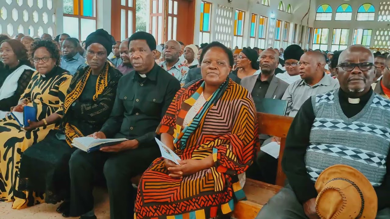 MAZISHI YA MKE WA MWINJILISTI FRANK MUSHI.