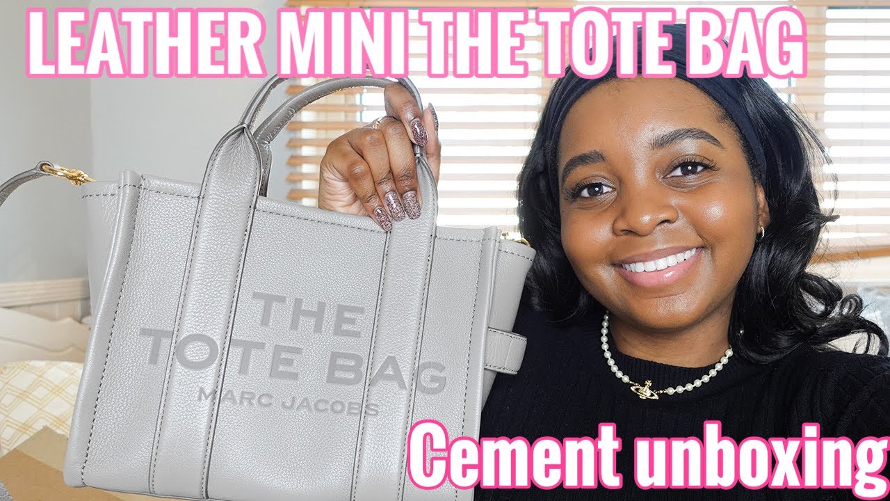 MARC JACOBS THE TOTE BAG MINI VS LARGE REVIEW!! MOD SHOTS AND WHAT FITS! 