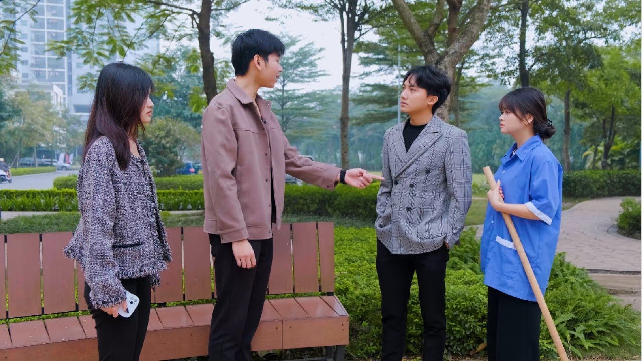 Vợ Chủ Tịch Đi Quét Rác Lề Đường Gặp Lại Người Yêu Cũ Bị Coi Thường Sỉ Nhục Và Cái Kết - Tập 1171