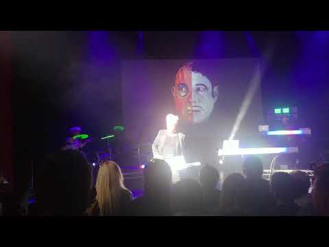 Howard Jones -